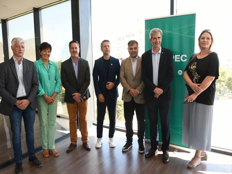 Bernarte recibió a los referentes de las empresas energéticas de la Región Centro