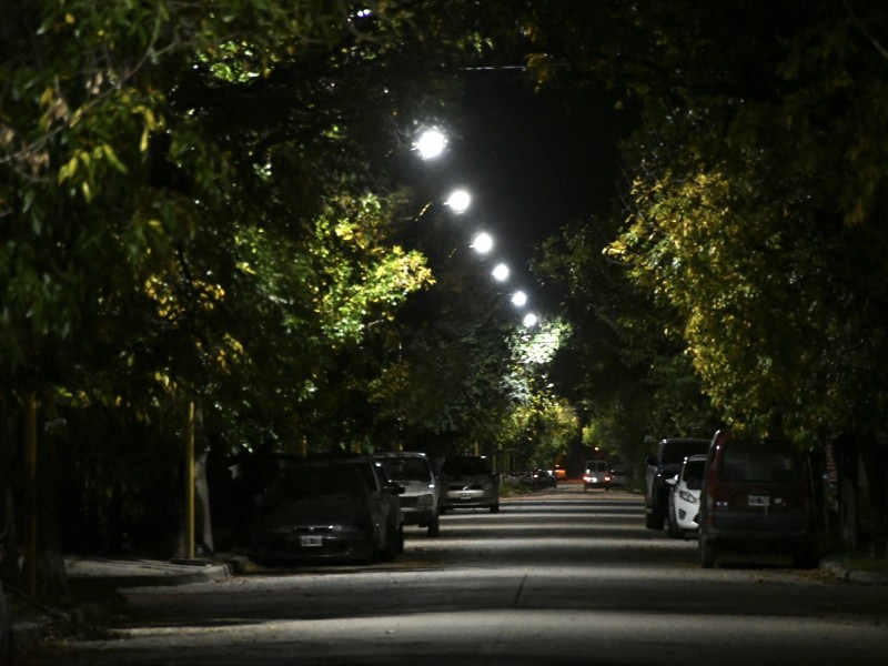 Se instalaron nuevas luces Led en barrio Jardín