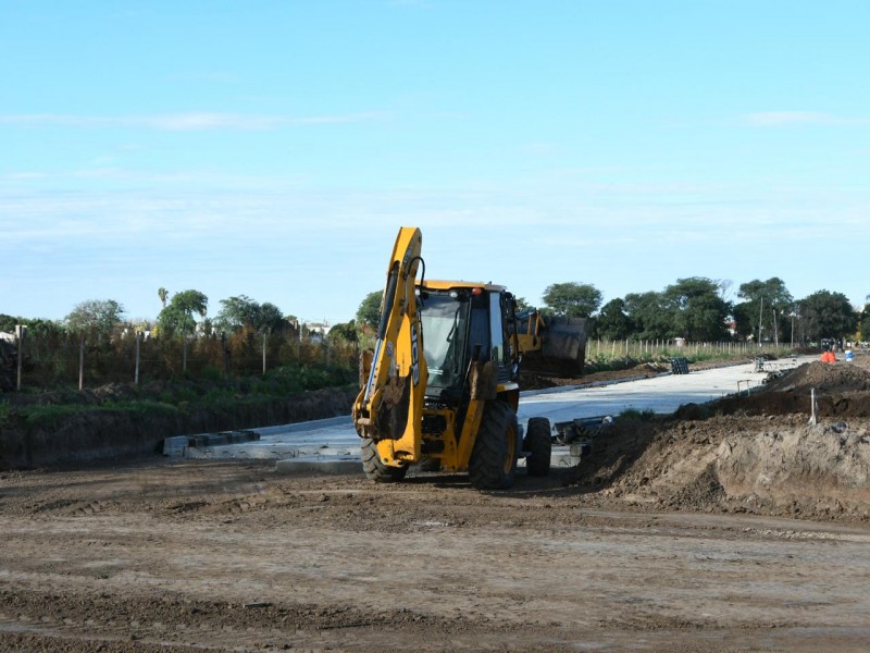 Avanza la apertura y pavimentación de calle España y de Av. Buenos Aires