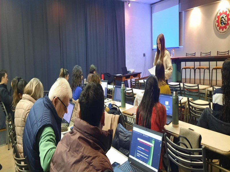 Comenzó el dictado de la Diplomatura en Gestión de Empresas Agrícolas Ganaderas de la UNC