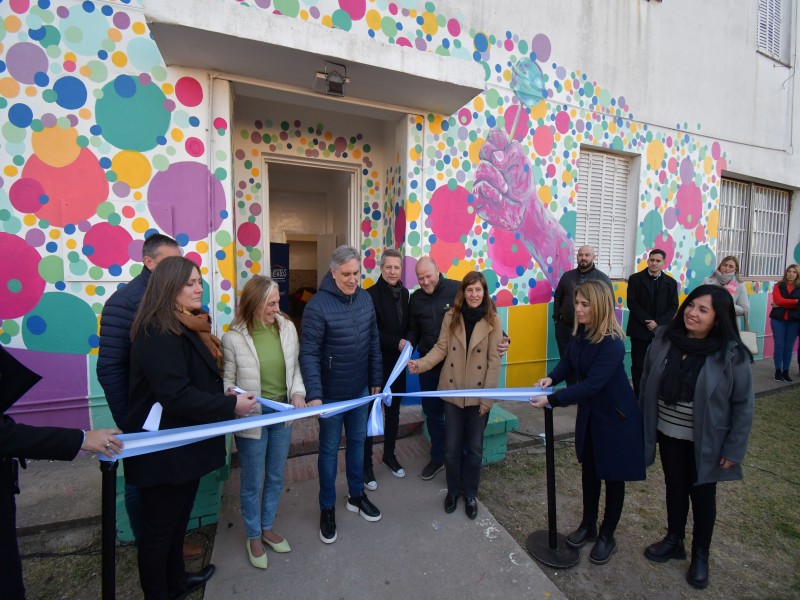 Llaryora visitó la ciudad para inaugurar la refuncionalización y puesta en valor de la Residencia Femenina “Alfonsina Storni”