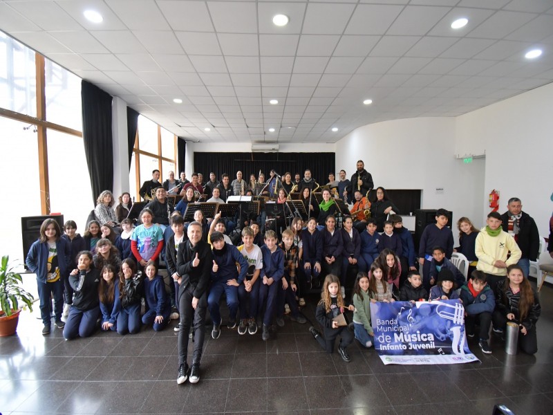 La banda Sinfónica Municipal de Música desarrolló un nuevo concierto didáctico