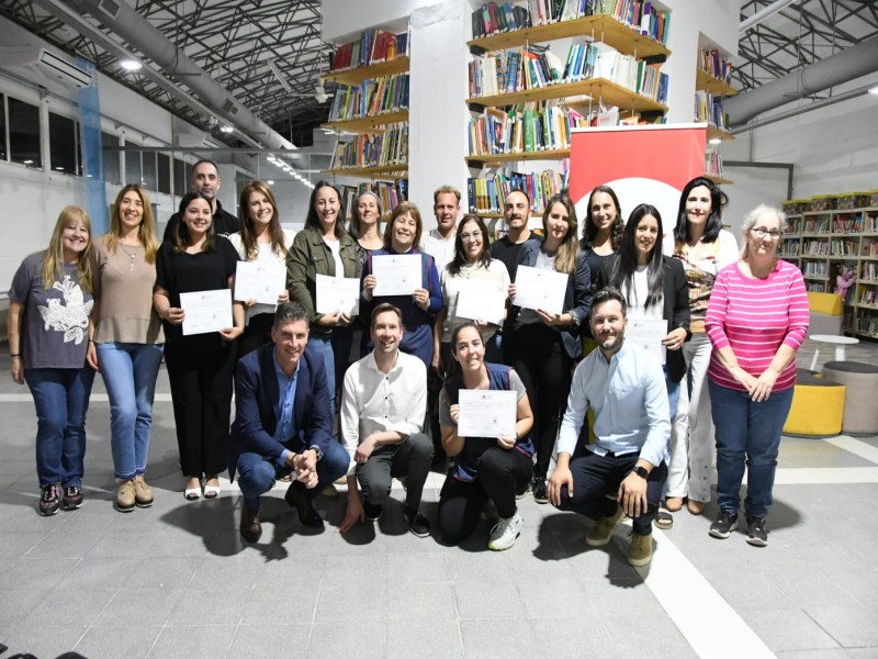 Se entregaron los certificados a los docentes que finalizaron el Taller de Videojuegos como Herramienta Pedagógica