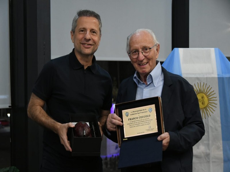 Bernarte homenajeó a Franco Cúccolo como huésped de honor de San Francisco