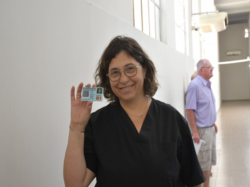 San Francisco avanza en la digitalización: se entregaron las primeras licencias de conducir digitales