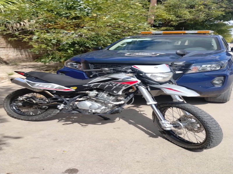 Guardia Local: detienen la marcha de una motocicleta y recuperan un vehículo robado