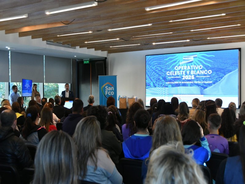 San Francisco refuerza la identidad nacional con una nueva edición del Operativo Celeste y Blanco