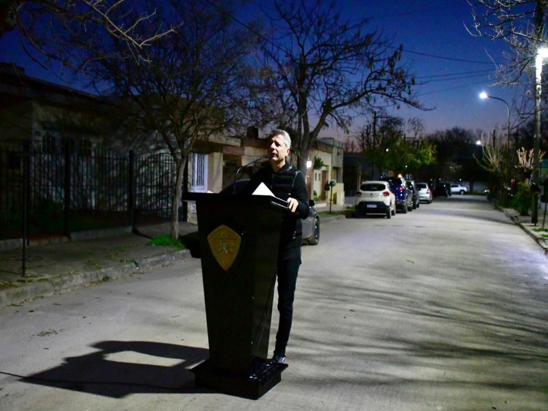 Barrio Corradi ya cuenta con nuevas luces LED