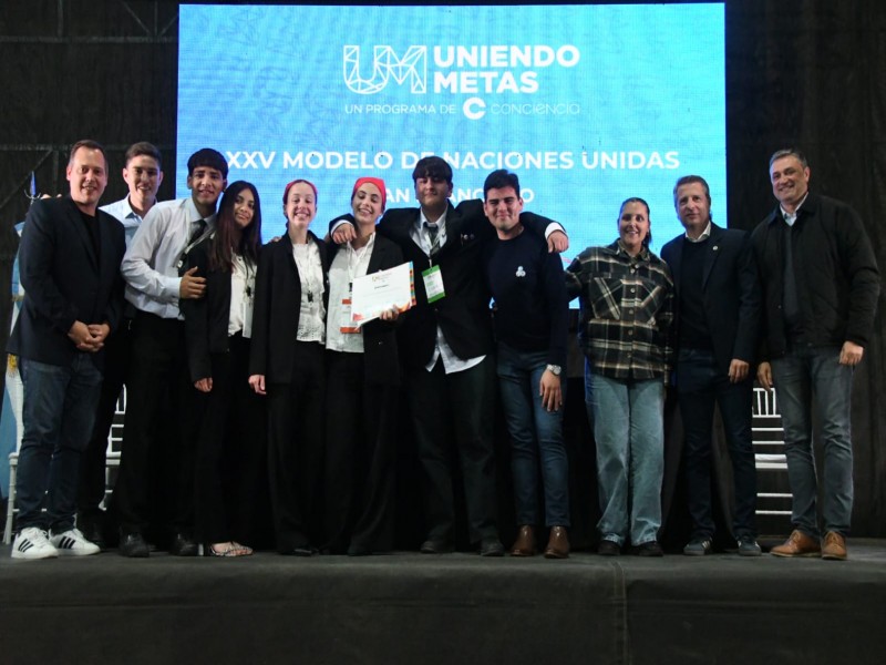 Eslovaquia de la EESOPI 3002 de Zenón Pereyra fue la delegación destacada del XXV Modelo de Naciones Unidad