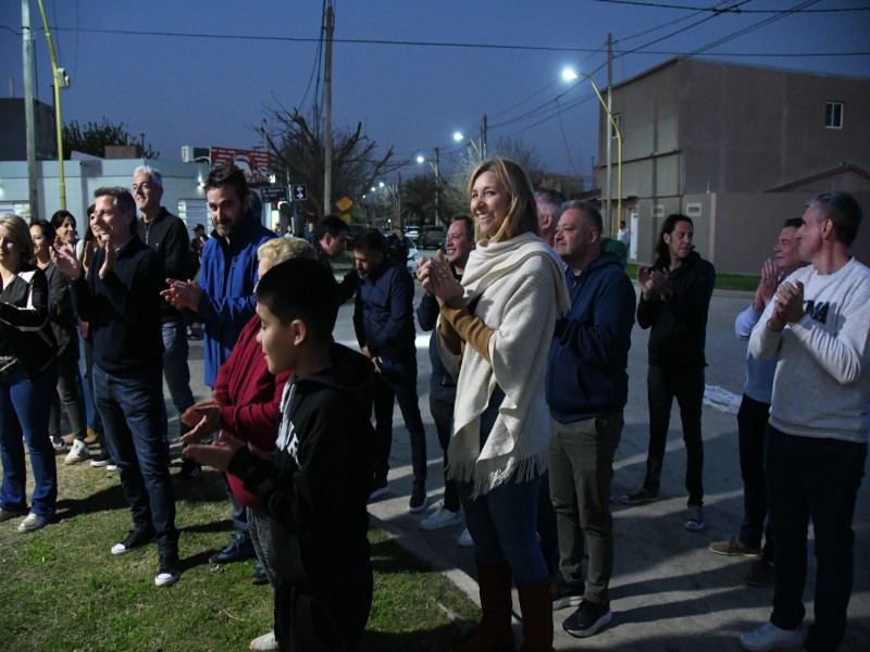 Las luces LED llegaron a barrio Parque