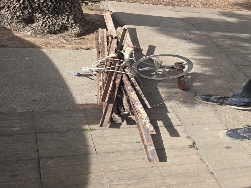 Un hombre fue detenido por hurto en obra en demolición