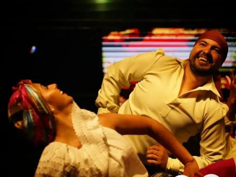 “Navidad nuestra: Fe, danza y folklore argentino se unen en una emotiva puesta n escena en la Feria de Mujeres Emprendedoras”