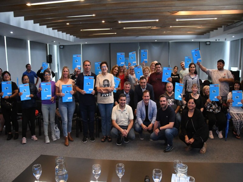 Se entregaron 33 escrituras del programa “Tu Casa, Tu Escritura”