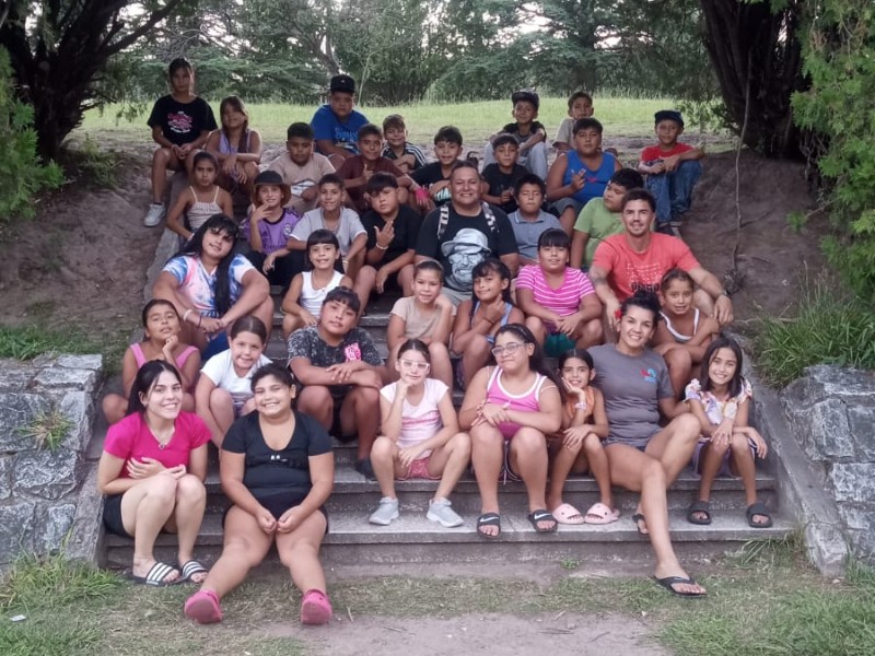 37 niños de Barrio Parque disfrutan en Alta Gracia del Programa “Derecho al Verano”