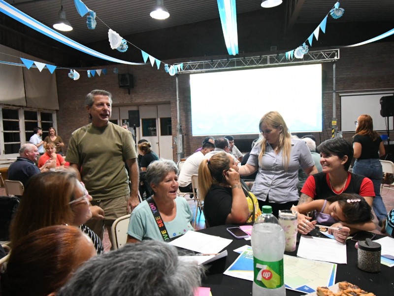 Vecinos de barrio Parque comenzaron a pensar acciones para el San Francisco del futuro