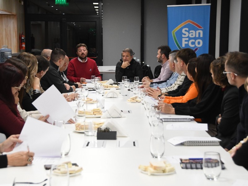 Los integrantes del Polo Productivo y Educativo trabajan en la implementación de demandas formativas para potenciar ambos sectores